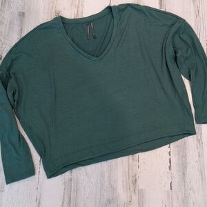 Anthropologie green v neck crop top